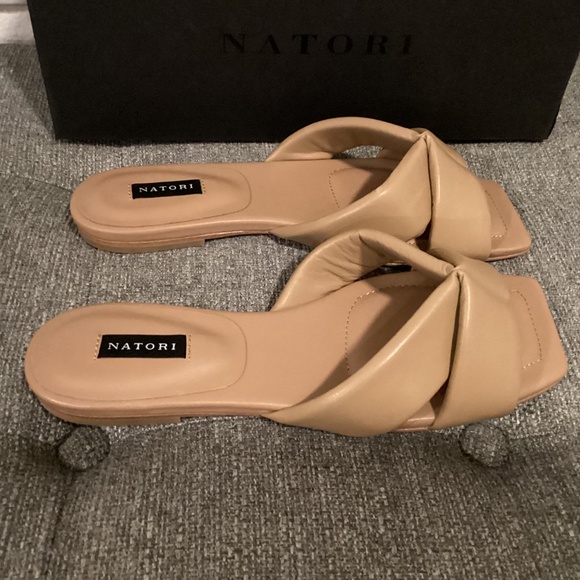Natori Vitta Slide Sandal (Women) 7M - Picture 3 of 14